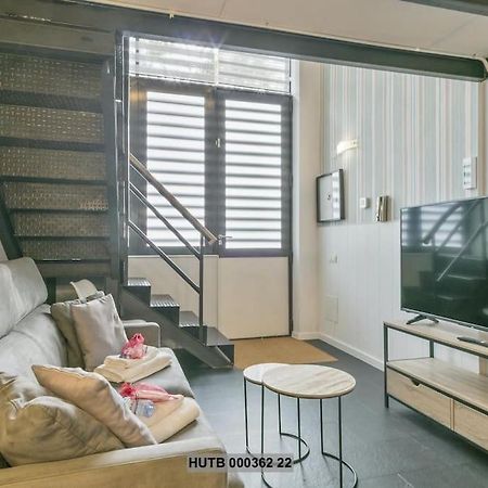 Alcam Futbol Pequeno Apartment Barcelona Exterior photo