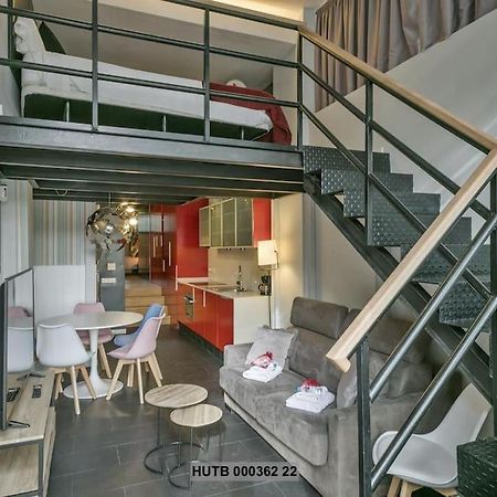 Alcam Futbol Pequeno Apartment Barcelona Exterior photo